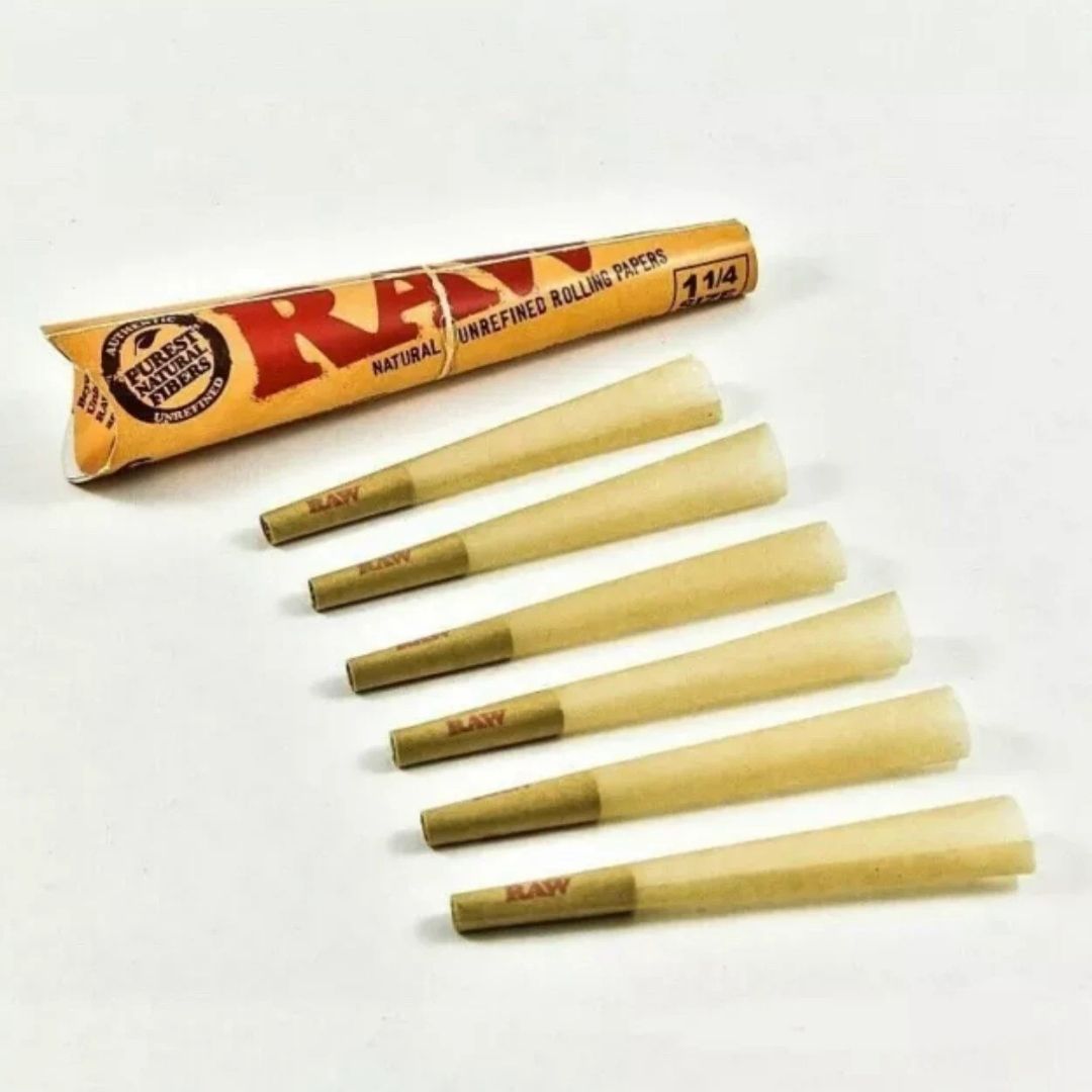 RAW Classic Prerolled Cones 1 1/4 -  6 Cones