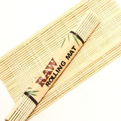 RAW BAMBOO ROLLING MAT TO CRUSH AND ROLL - Outontrip