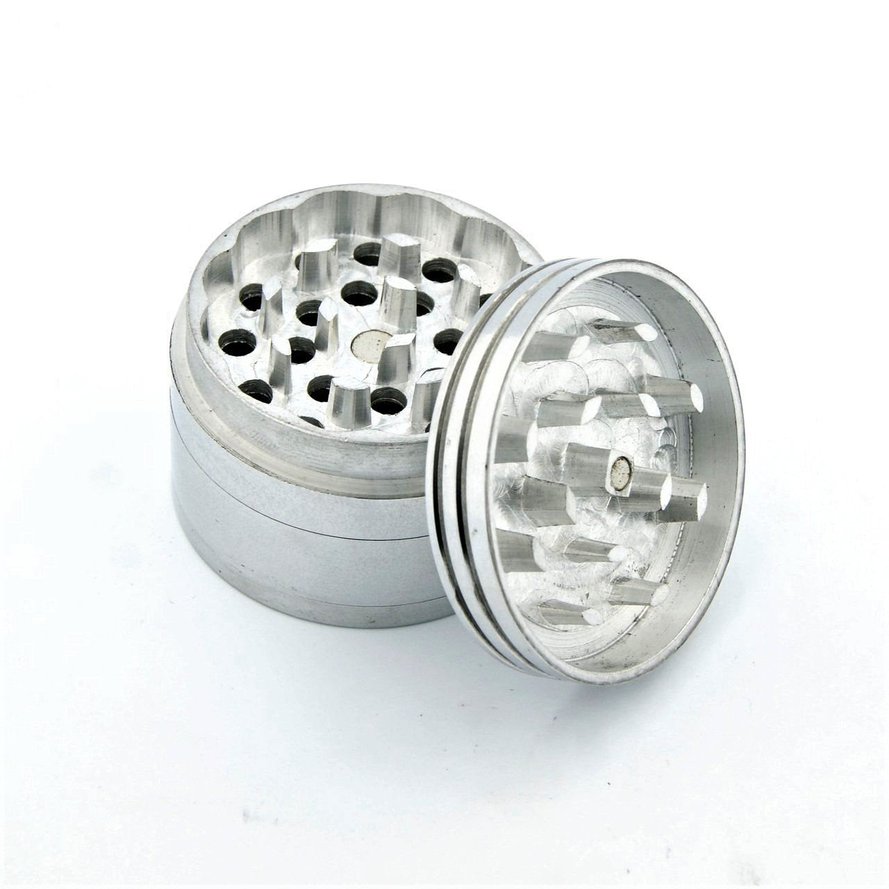 CLASSIC METALLIC HERB CRUSHER/GRINDER LARGE WITH FILTER (50 MM) - Outontrip