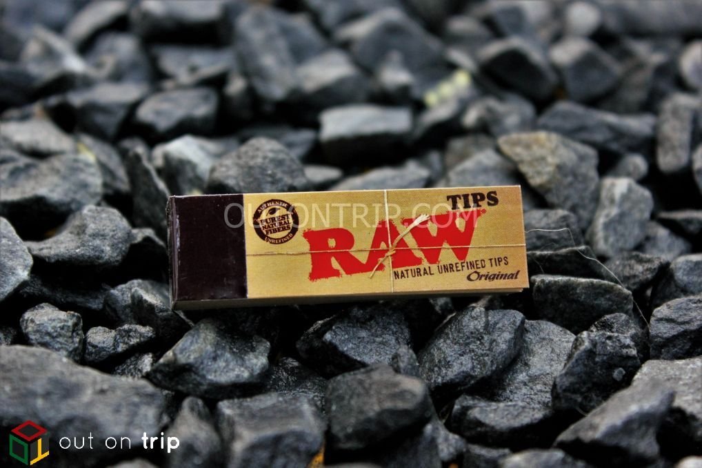 RAW ROLLING paper FILTER TIPS/ROACH Pack Of 3 or 5 - Outontrip