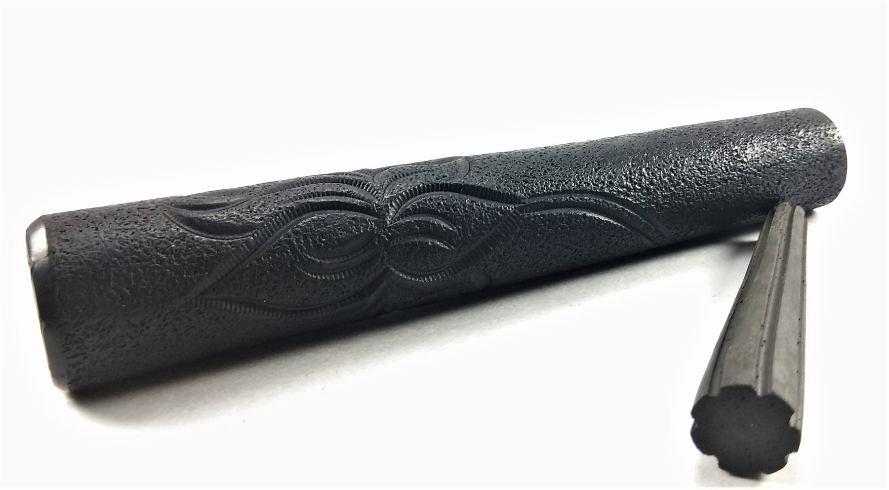 Handmade 6 inch LOTUS ART CLAY CHILLUM/SMOKING PIPE - Outontrip