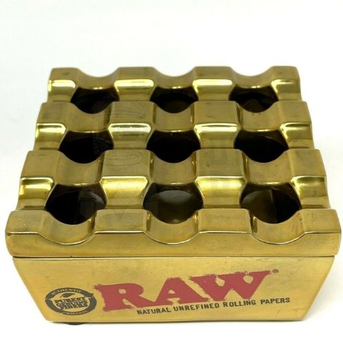 RAW REGAL WINDPROOF METAL ASHTRAY