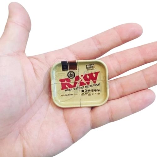 RAW MINIATURE ROLLING TRAY WITH MAGNET